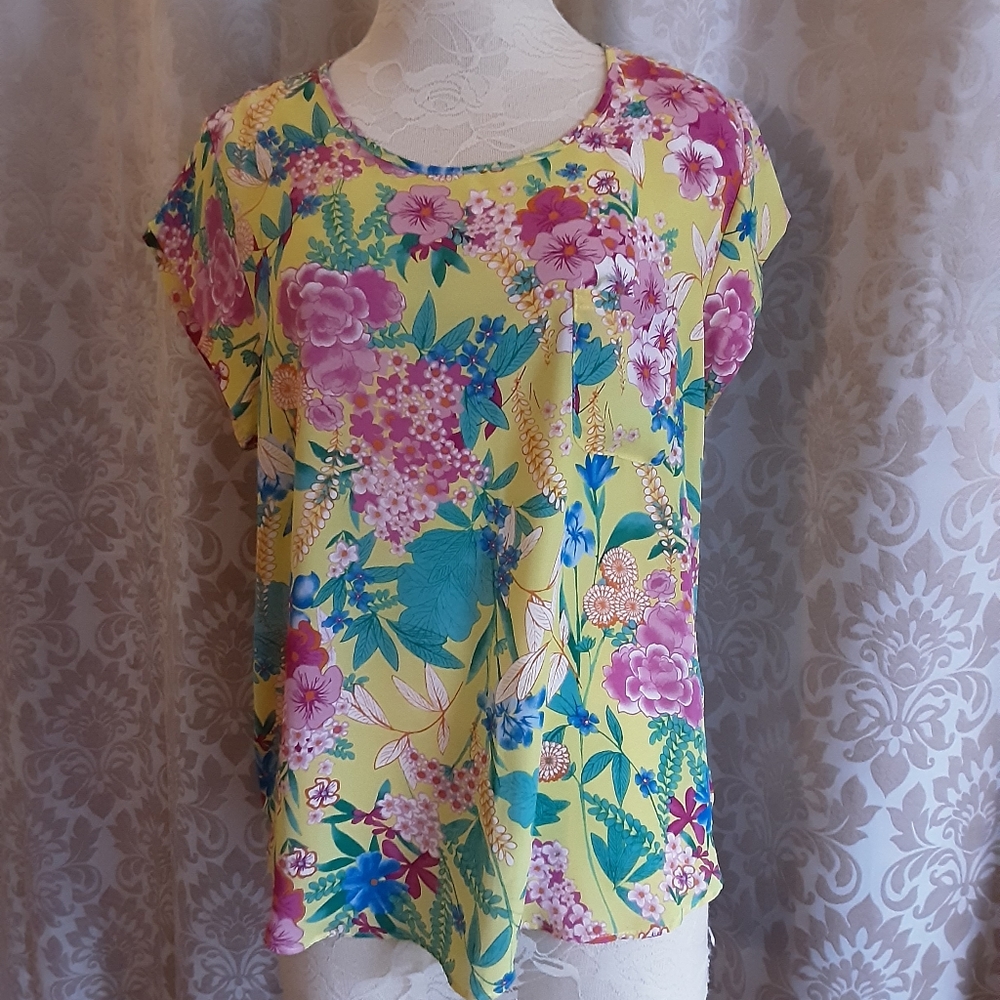 Lily White Floral Top